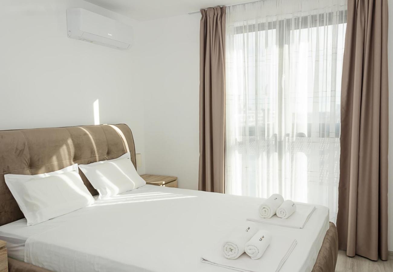 Modern Haven In Retreat With Chic Ambiance By Flat Mаnager Appartement *